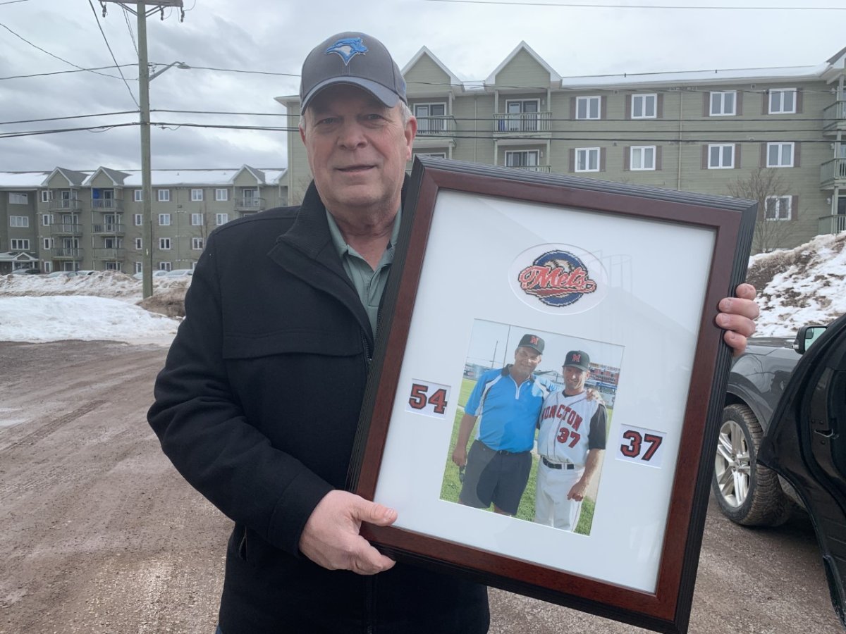 Ralph Chambers, a friend and teammate of Rhéal Cormier during his time with the Moncton Mets, shares a photo and memories of Cormier, who died at the age of 53.
