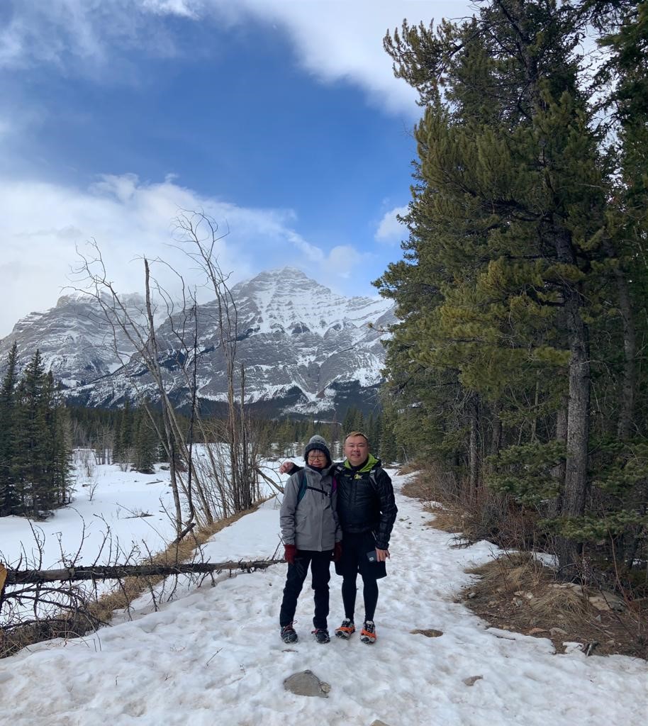 Alford and his wife.