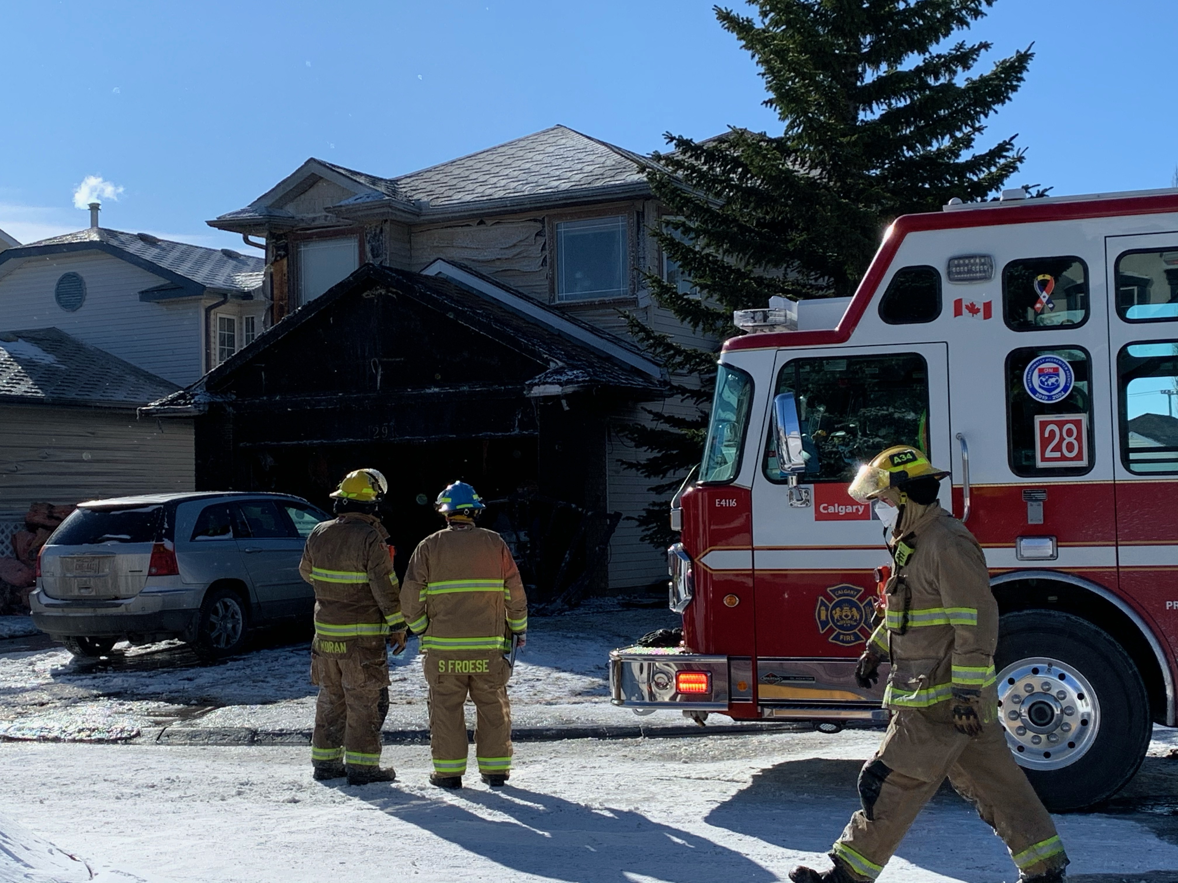 Crews Battle House Fire In Northwest Calgary - Calgary | Globalnews.ca