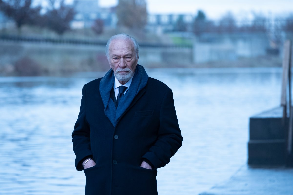 Christopher Plummer stars in 'Departure'