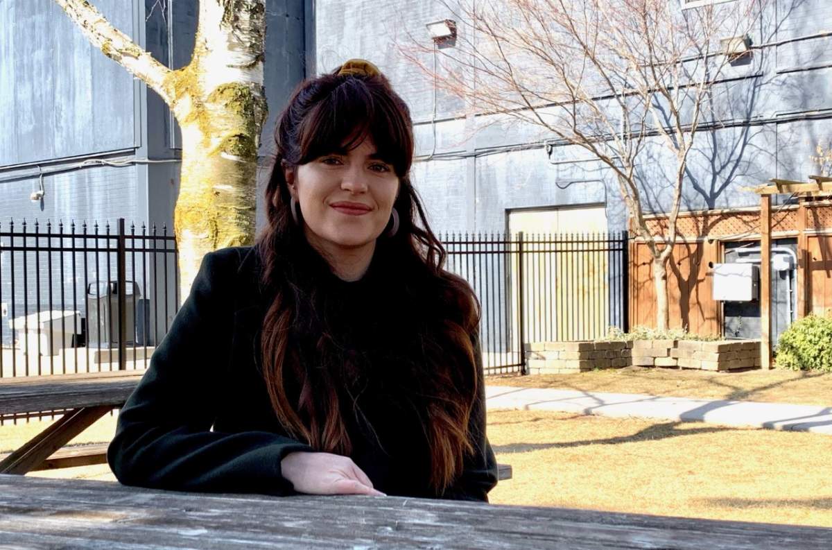 Singer and songwriter Shannon Dooks.