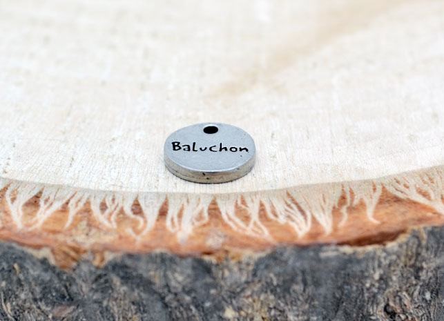 This recall involves the Junior girls’ necklaces with button and bird charm pendants (style: 1236) and the bracelets to match the necklaces (style 1236-b).