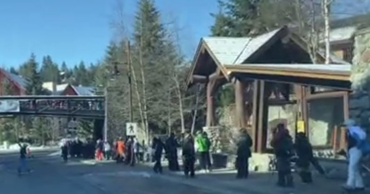 Bukit ski di BC tidak konsisten dengan kebijakan vaksin wajib