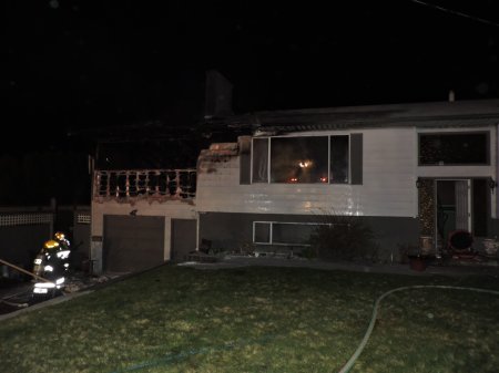 West Kelowna family escapes devastating fire - Okanagan | Globalnews.ca