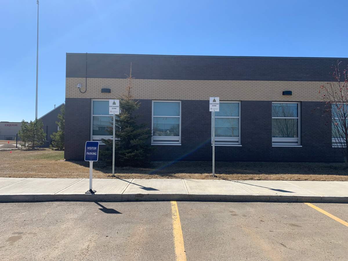 The Fort Saskatchewan RCMP detachment creates an exchange zone, Wednesday, April 21, 2021. 