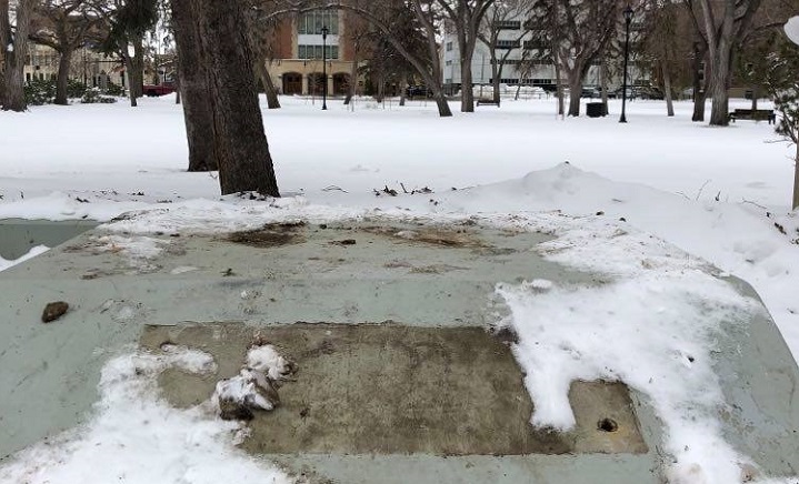 The City of Regina removed the John A. Macdonald statue from Victoria Park in Regina on Tuesday after city council voted in favour of relocating it in March. 