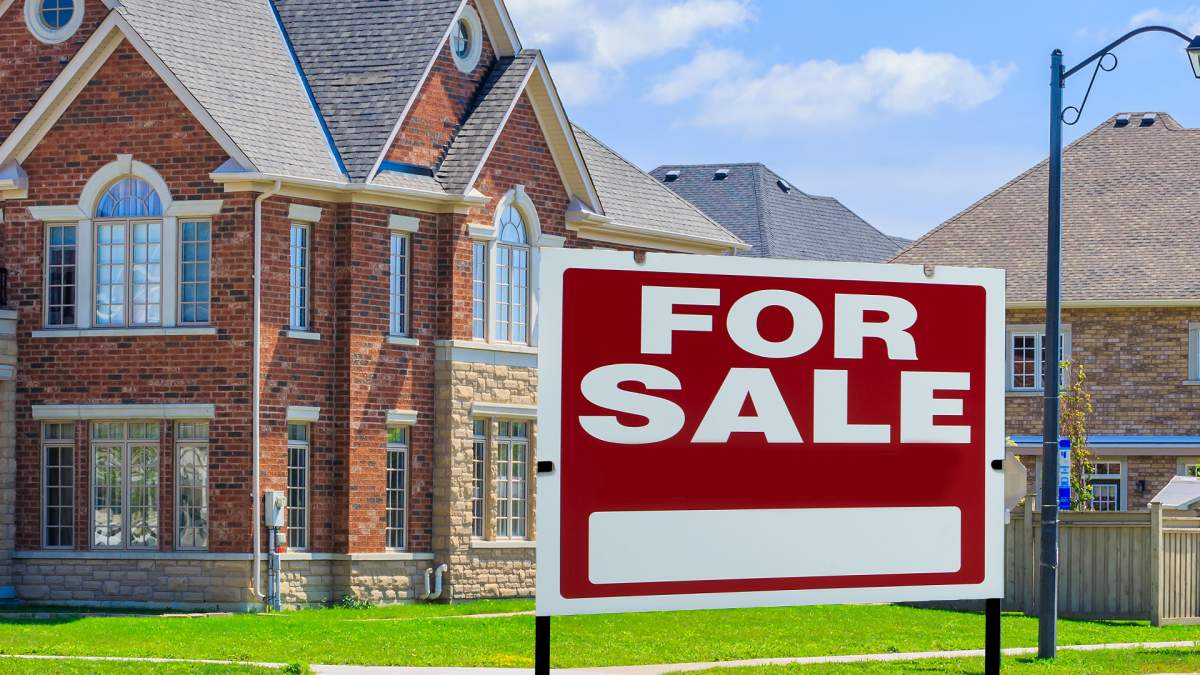 Looking for your first home? 5 steps to take before you buy, according to a mortgage broker - image
