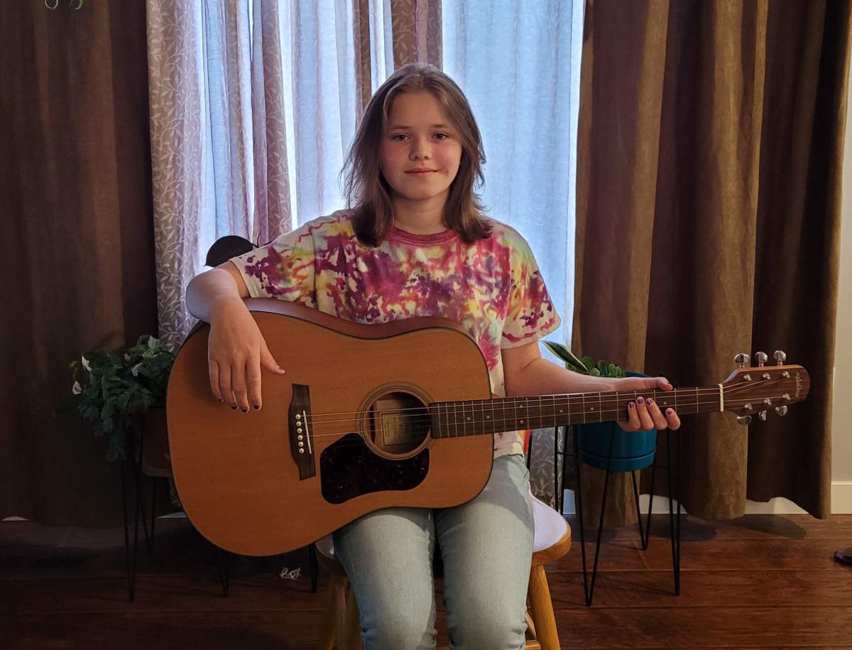 Kari Cole has traded her way up to an acoustic guitar, an experiment that started with just an elastic asparagus band. 