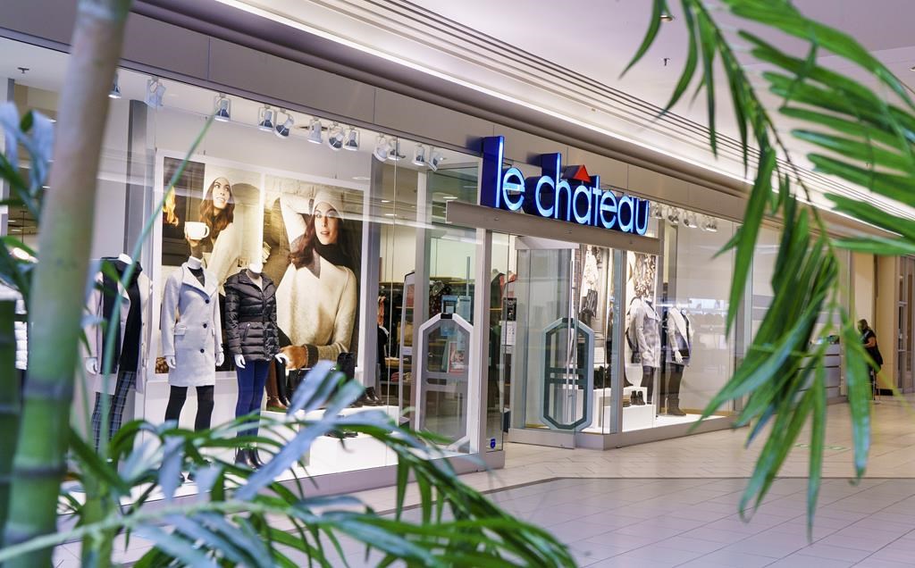 le-chateau-clothin-stire