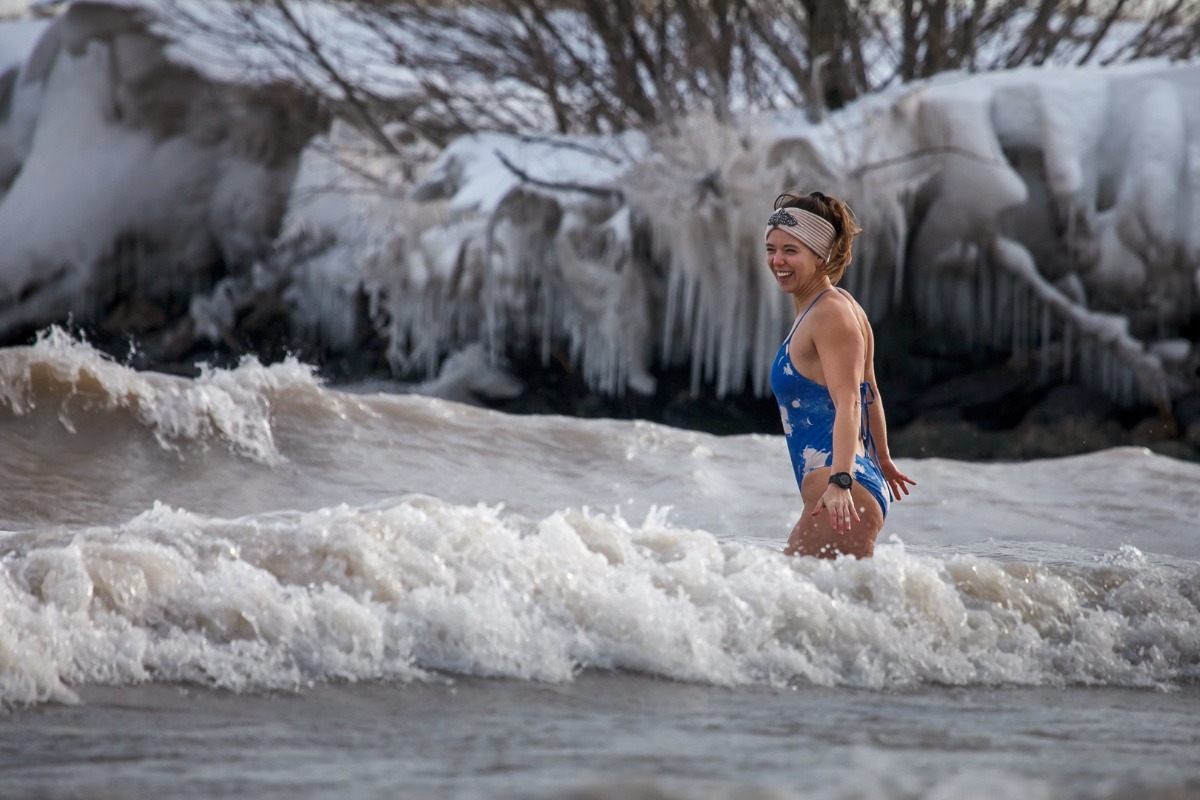 The Londoner's swim is raising money to purchase new equipment that supports organ transplants for the London Health Sciences Centre.