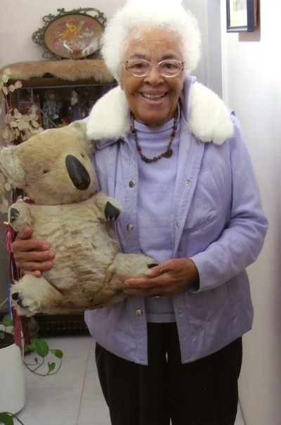 Barbara Howard in her nineties with the Koala Sydney fans gave her back in 1938