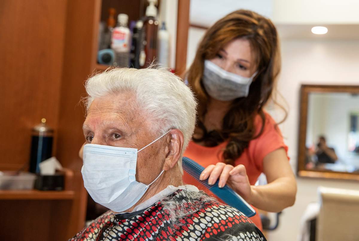 Although the province has hung up the mask mandate for indoor public spaces, a new survey indicates Manitobans aren't ready to do away with masks quite yet.