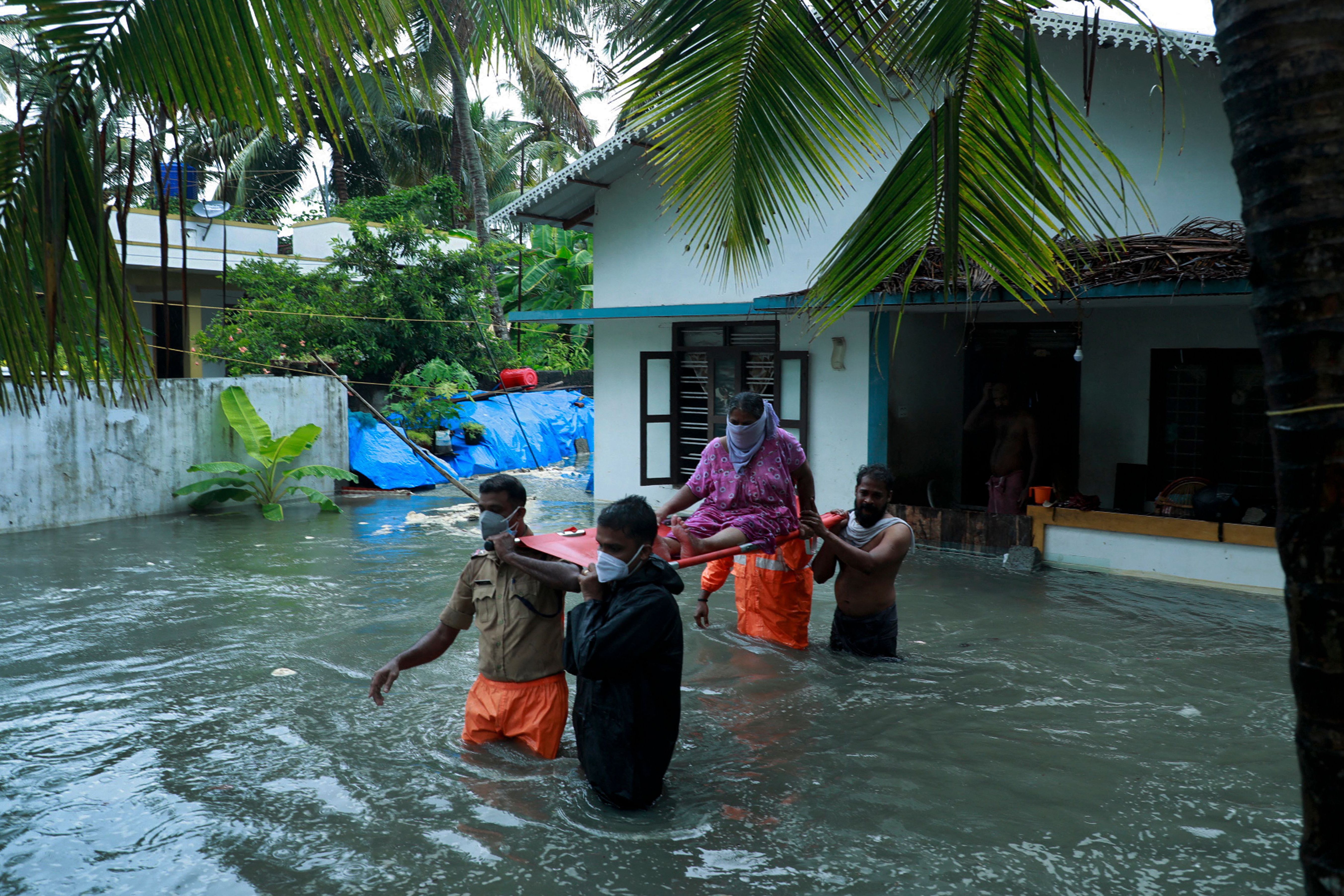 Thousands Evacuated From India’s West Coast As Cyclone Tauktae Wreaks ...