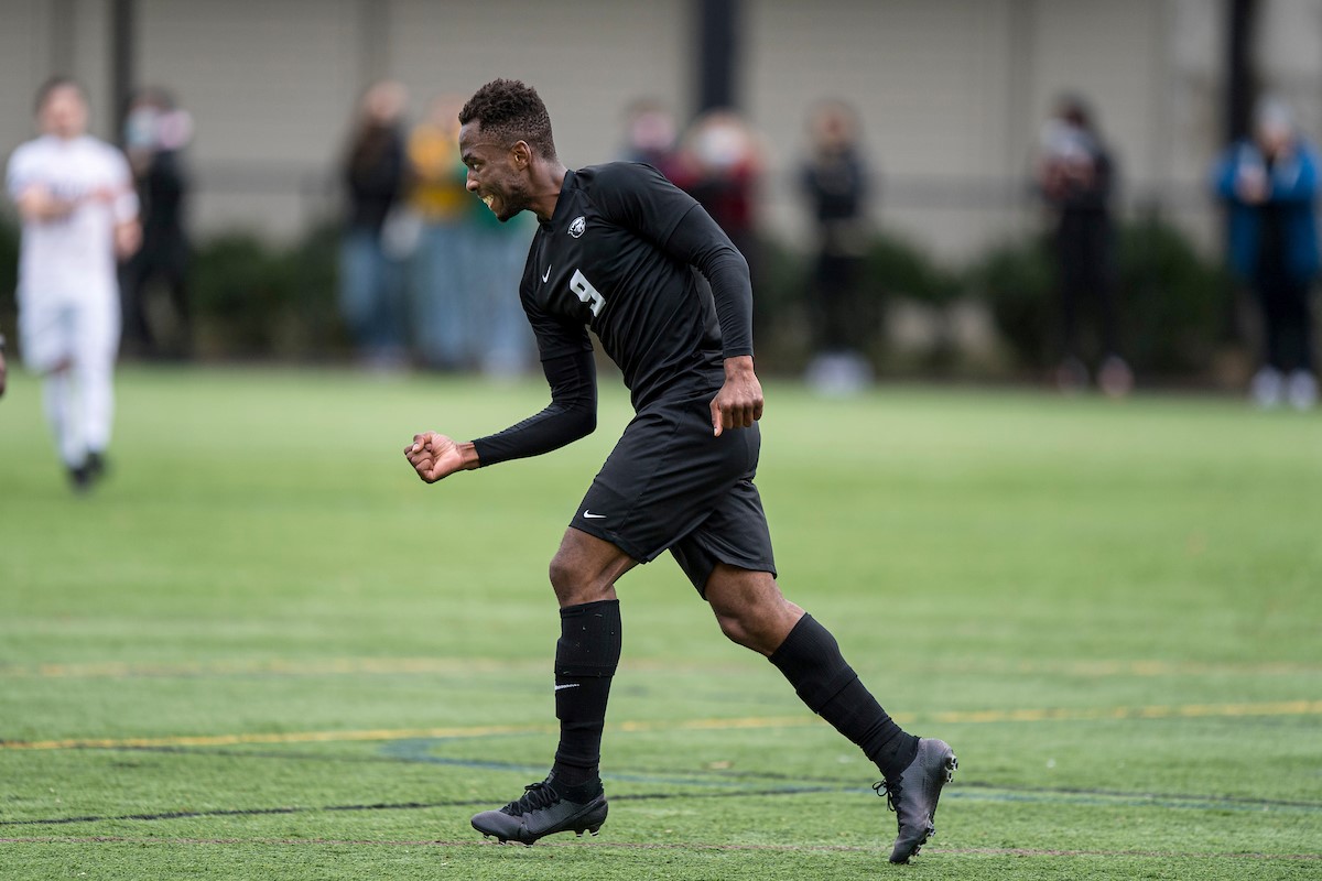 Oregon State forward Gloire Amanda celebrates against Gonzaga University in this handout photo from Feb. 13, 2021 in Corvallis, Oregon. THE CANADIAN PRESS/HO, Oregon State, Scobel Wiggins *MANDATORY CREDIT*