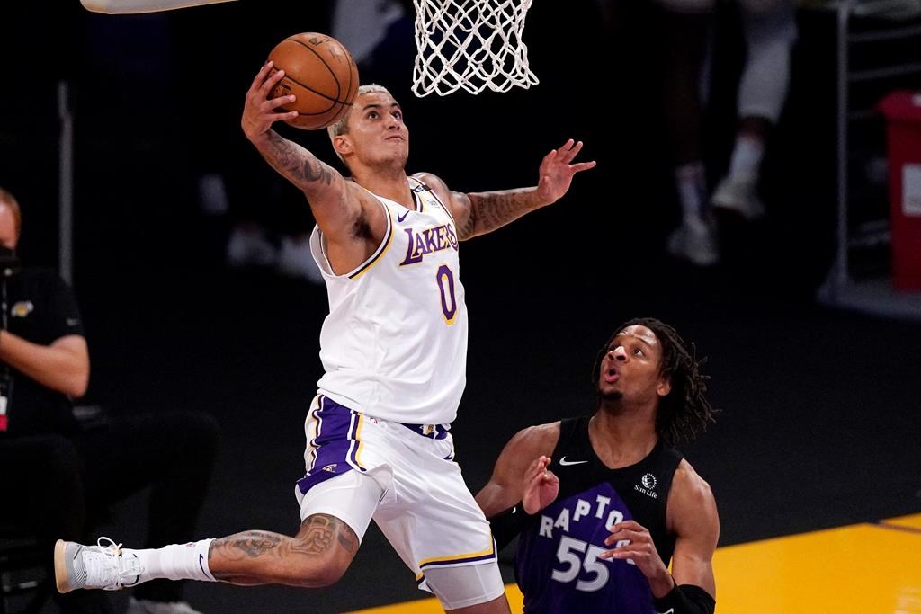 Lowry leads depleted Raptors past Lakers; LeBron exits early