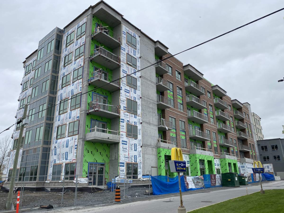 KFL&A Public Health is asking all local construction workers to get routinely tested for COVID-19 after an outbreak at a Kingston site last week.