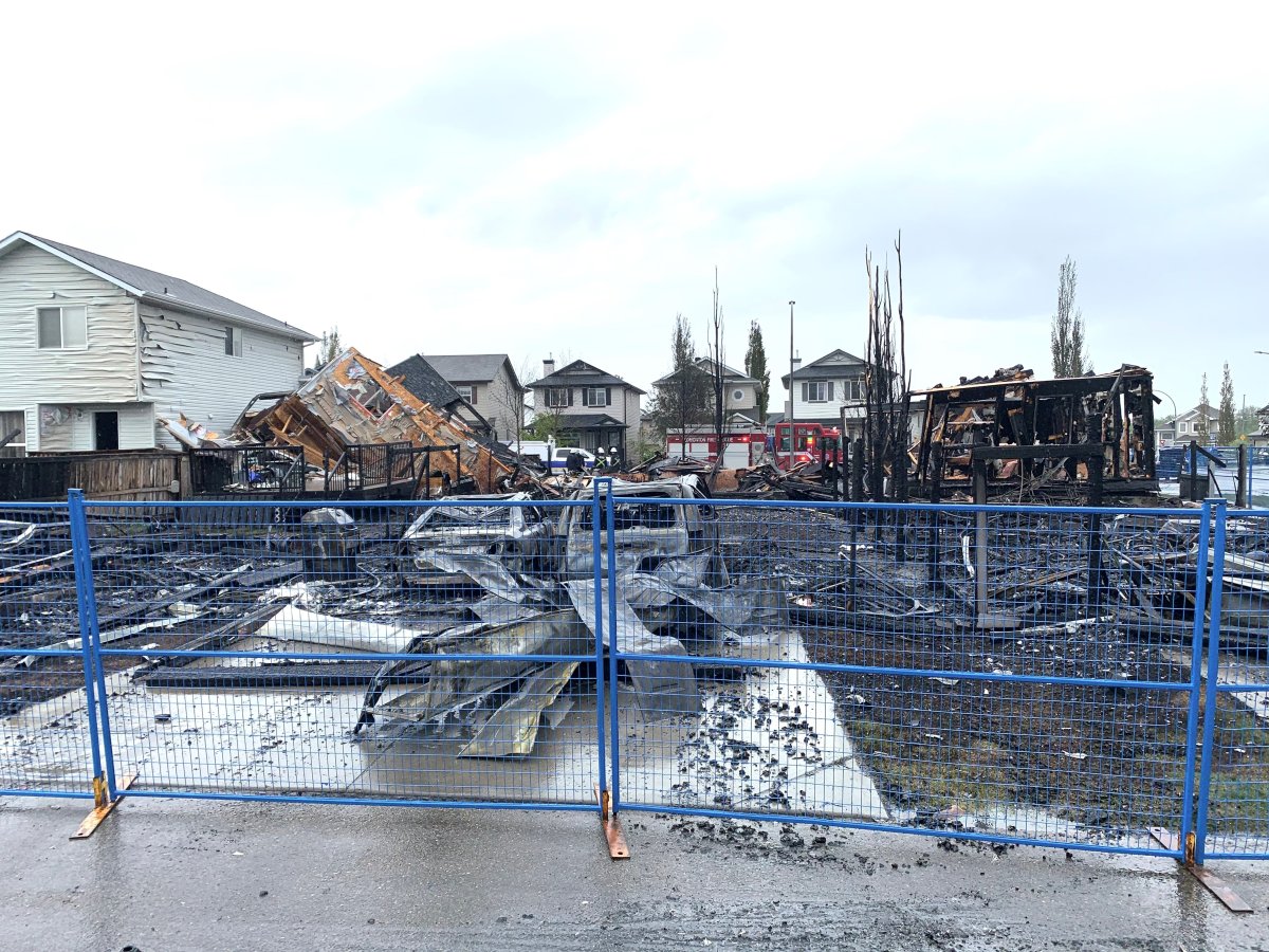 2 people injured, 3 homes destroyed by fire in north Edmonton’s