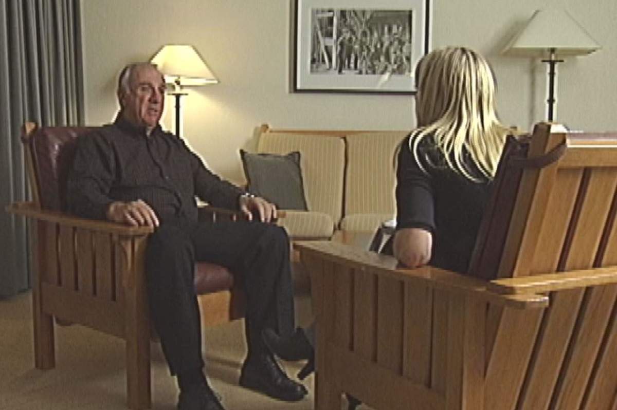 Former RCMP officer John Hudak sat down with Global News crime reporter Nancy Hixt for an interview in Calgary in November 2007.