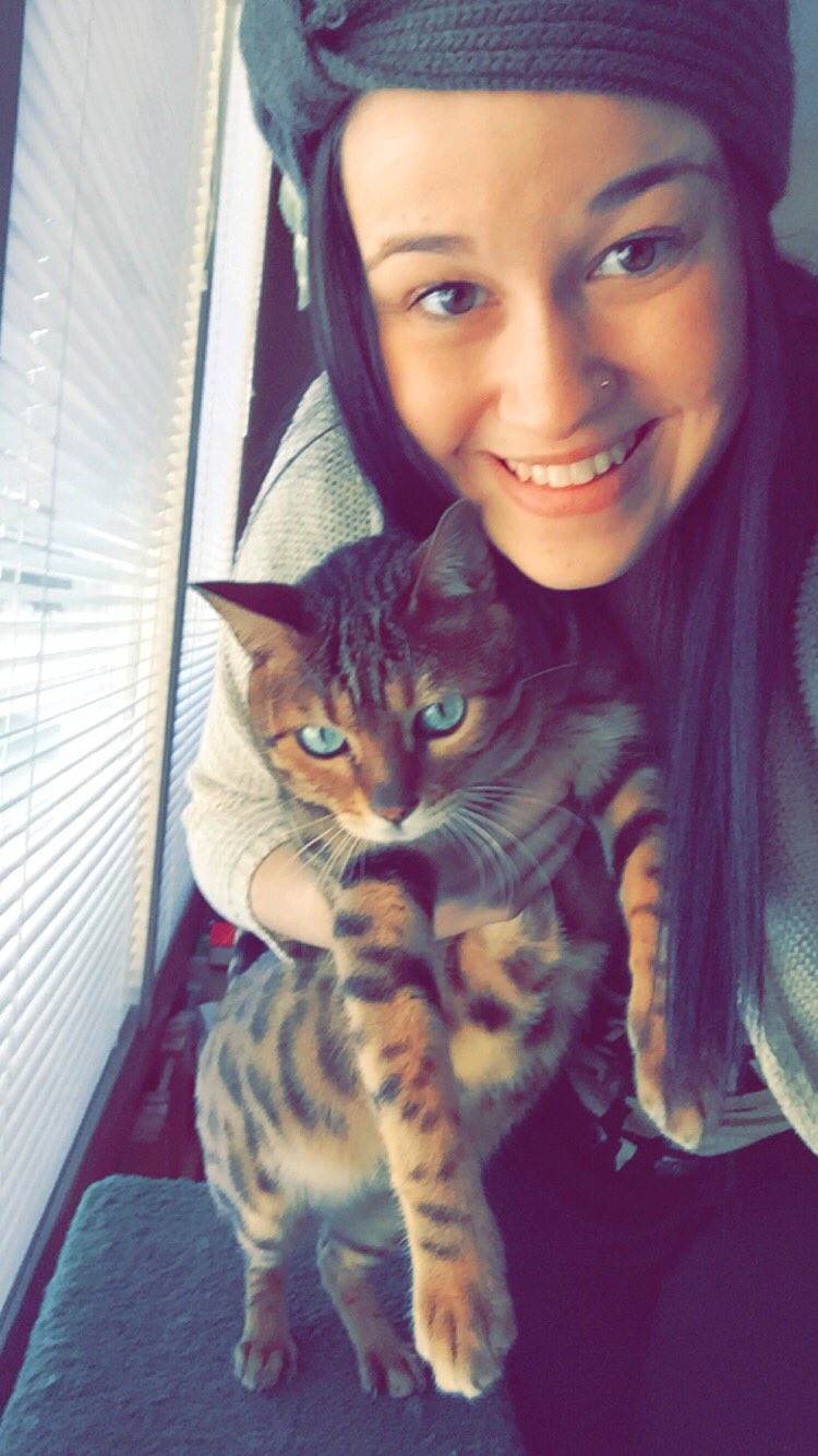 Hilary Pradinuk and her cat Felix.