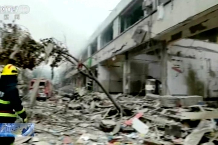 Death toll from China gas explosion climbs to 25 as investigation begins into cause