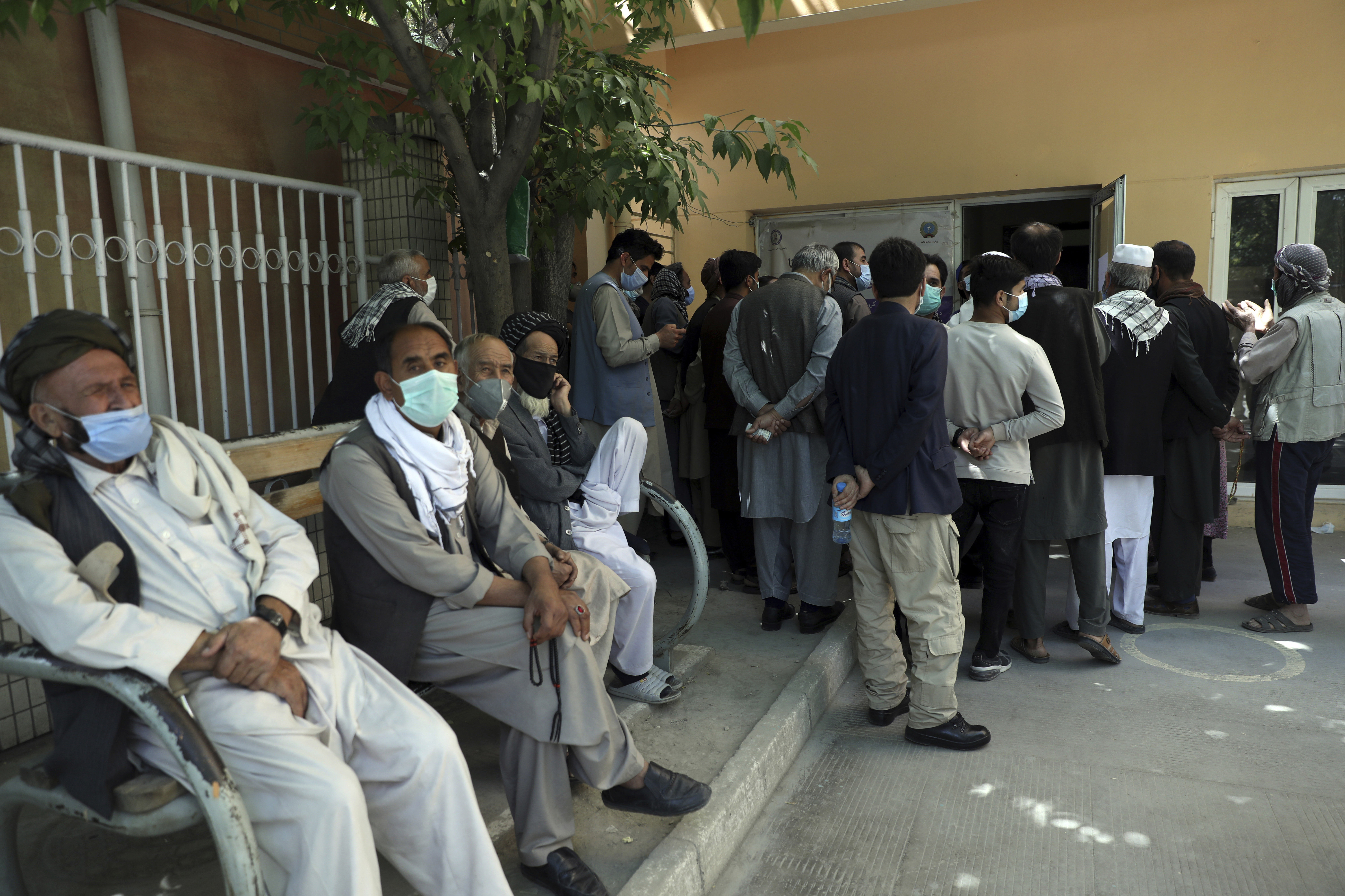 Afghanistan COVID 19 Cases Rise 2 400 As Virus Spirals Out Of Control   CP125202278 