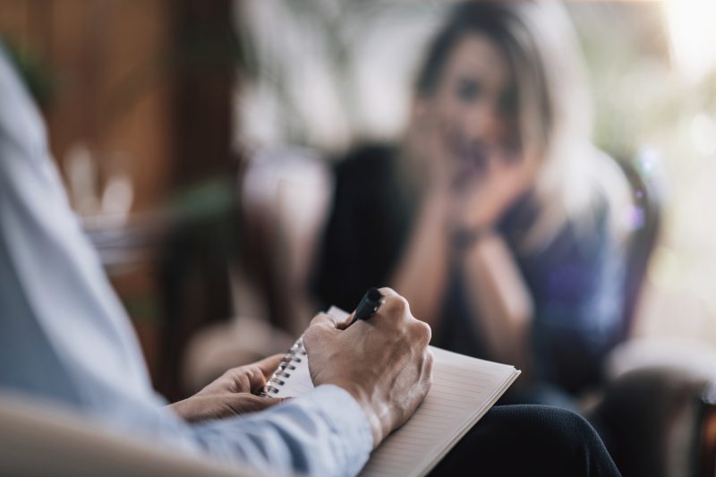 Program that helps Calgarians with mental health, addictions issues gets more staff, expands hours - image