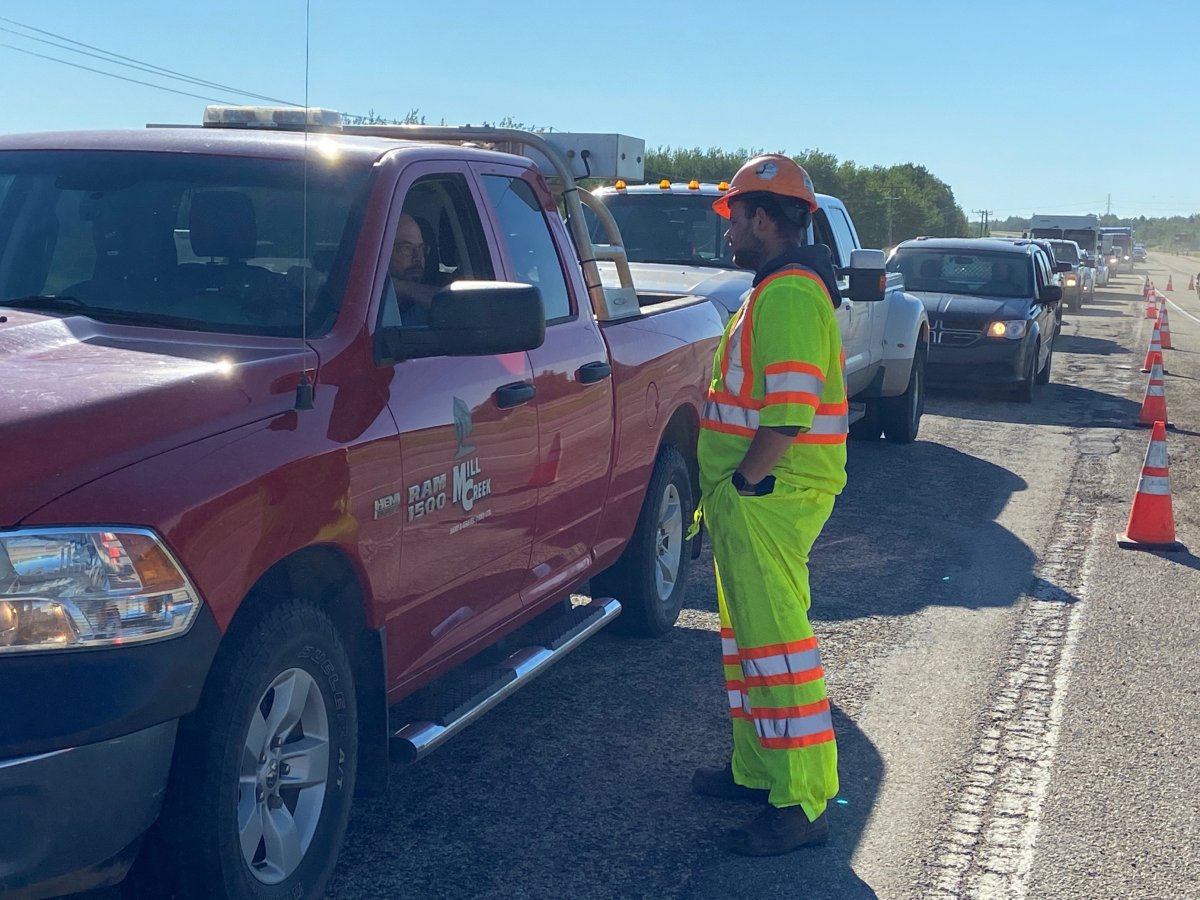 Alberta crews continue to battle outofcontrol wildfire in Yellowhead