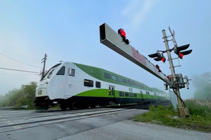 GO Transit warns of cancellations this week due to staff illnesses