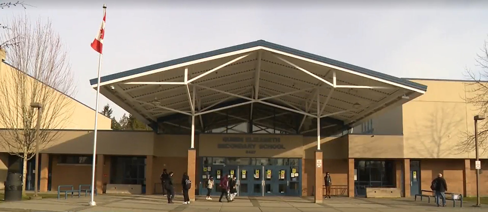 Образователният съвет на Съри каза че обмисля някои трудни решения