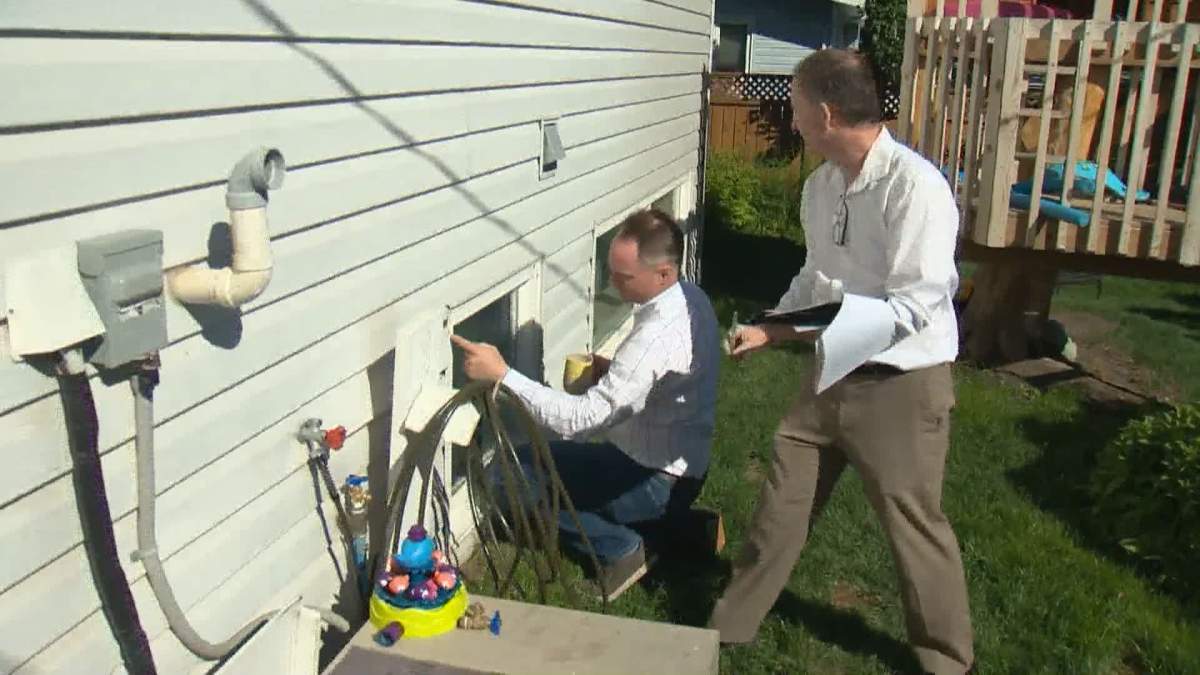 Calgary homeowners look to federal grant to retrofit home