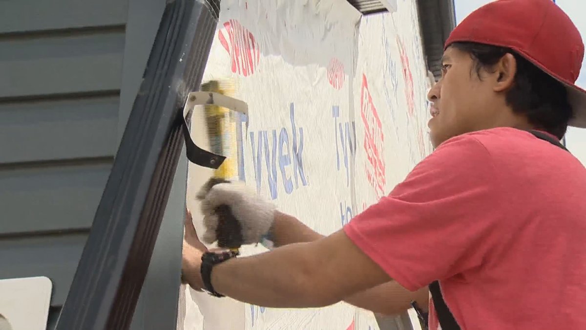 Calgary homeowners warned to be vigilant when hiring siding contractors