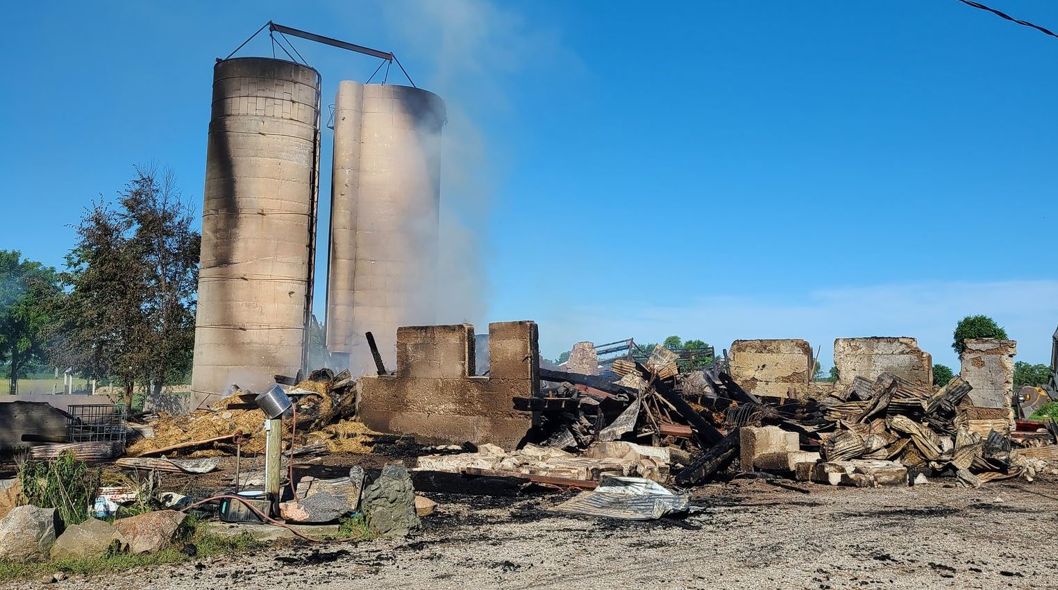 Barn Destroyed Business Damaged In 2 Separate Fires West Of London   Opp Barn Fire June16 