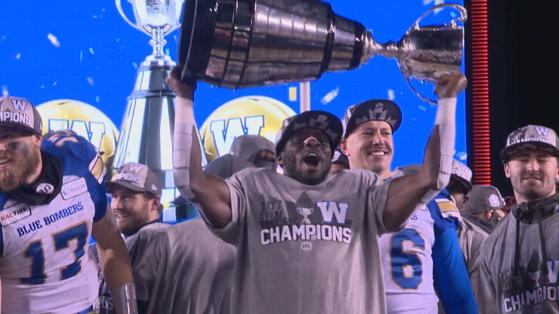 Сините бомбардировачи от Уинипег подписаха с бягащия бек Джони Августин