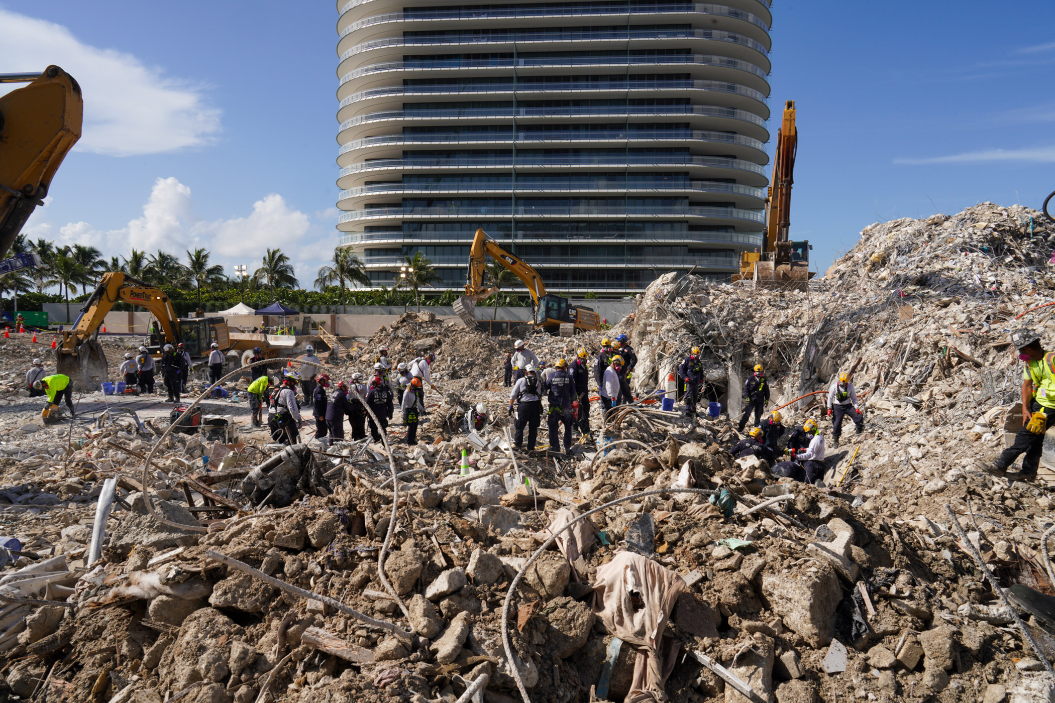 Rescuers End A Month-long Search For Survivors At The Site Of A ...