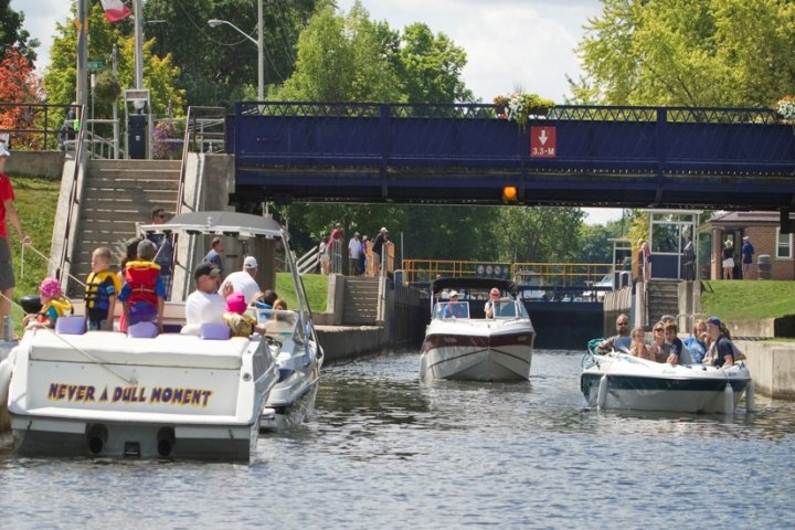 After 3-year closure, Bobcaygeon swing bridge reopens to traffic: Parks Canada