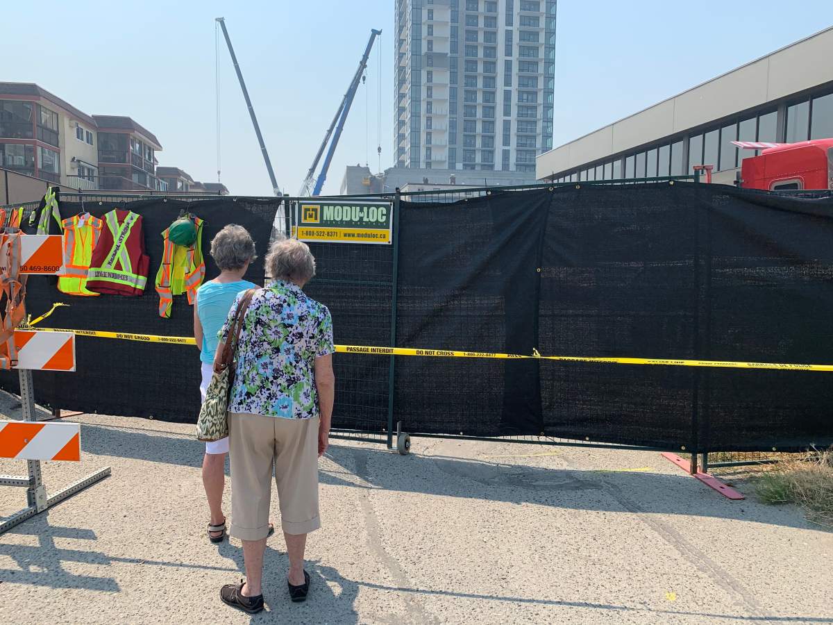 Central Okanagan Emergency Operations says the technical work of removing the remaining portions of the collapsed crane in downtown Kelowna is now complete. As a result, the evacuation order has been updated.
