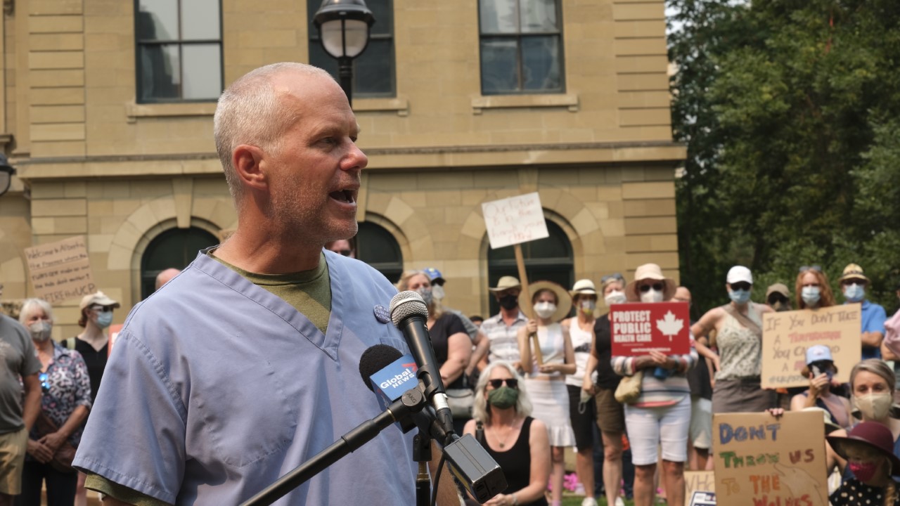 Национална група с нестопанска цел наречена Canadian Covid Society стартира в сряда