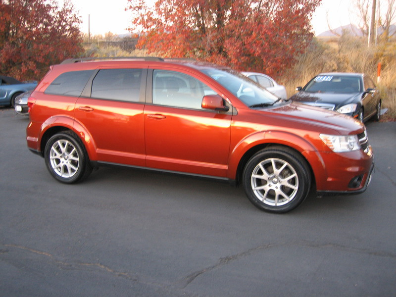 A photo of a similar vehicle to the one that is part of this investigation.