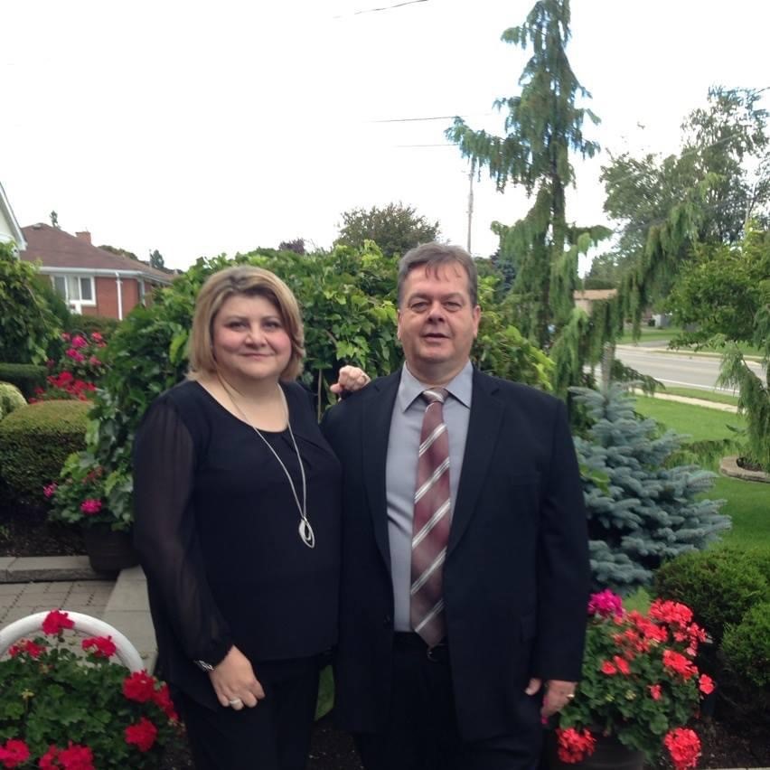 Teresa Amoroso has only been allowed to visit her partner Troy in hospital for an hour each day. She thinks the time is right to loosen hospital restrictions to avoid doing more harm than good.