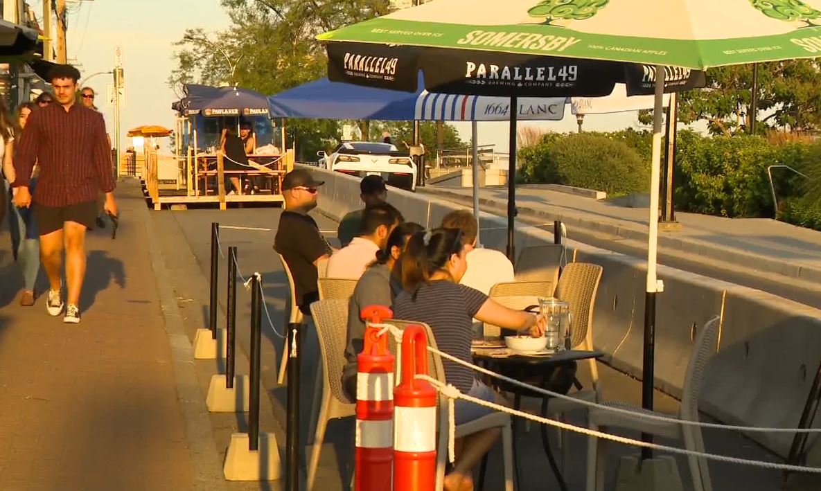 Council voted to restore two-way traffic to Marine Drive in White Rock, B.C.