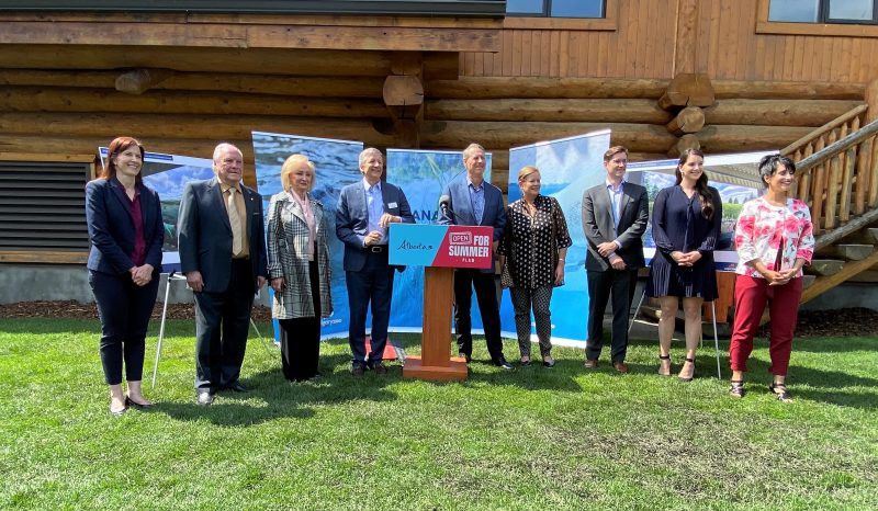 The Calgary Zoo will be adding a new polar bear exhibit thanks to a multi-million dollar cash injection from Alberta’s provincial government.
