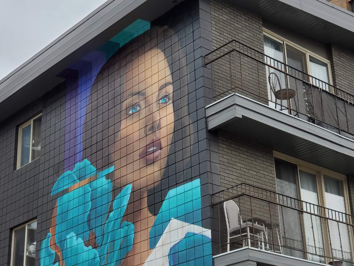 The “New Paradigm" piece featured in the Beltline Urban Murals Project in Calgary, located at 1338 16 Ave. S.W. by Tiziano and Desiree.