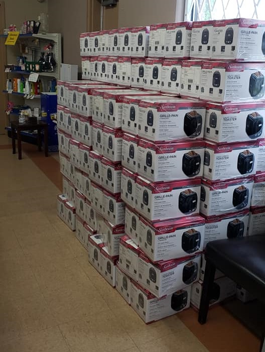A woman tried to order two toasters for her store and accidentally ordered 222 instead.