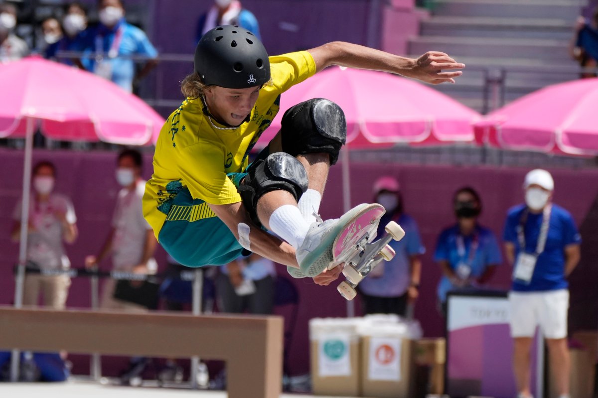 Keegan Palmer of Australia competes in the men's park skateboarding finals at the 2020 Summer Olympics, Thursday, Aug. 5, 2021, in Tokyo, Japan. (AP Photo/Ben Curtis).