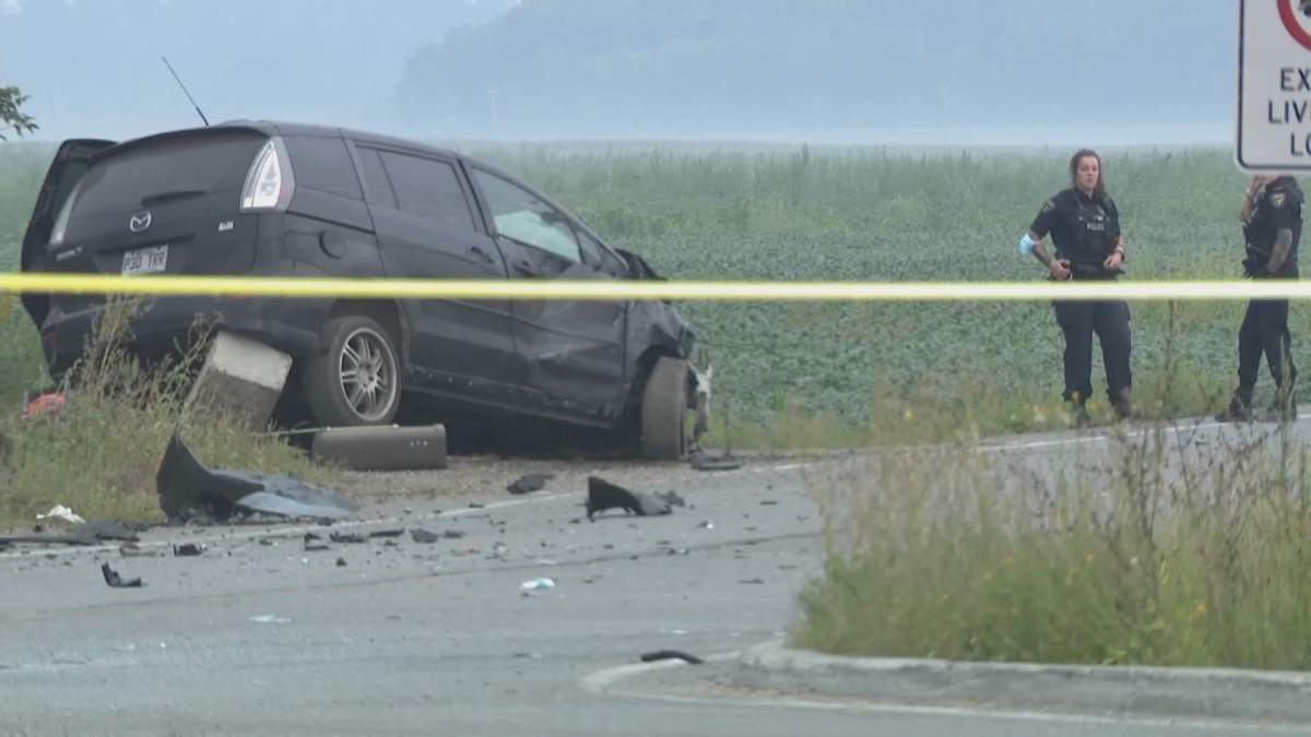 The violent impact occurred around 2:55 a.m. at the intersection of routes 337 and 335, in the La Plaine sector.