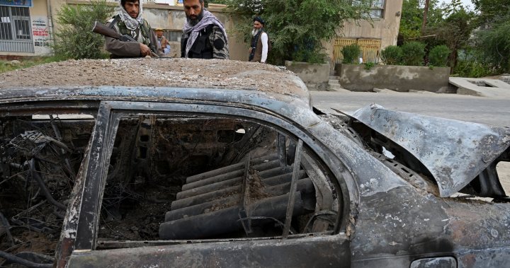 Bom Masjid Afghanistan Tewaskan Sedikitnya 15 Orang, kata Taliban