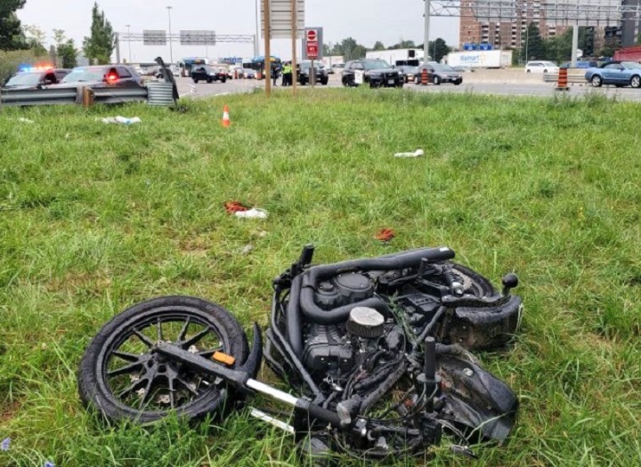 OPP officers say they believe the crash happened between 1:30 and 3 a.m. on Tuesday.