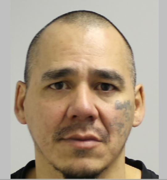 RCMP search for escaped prisoner in Lynn Lake - image
