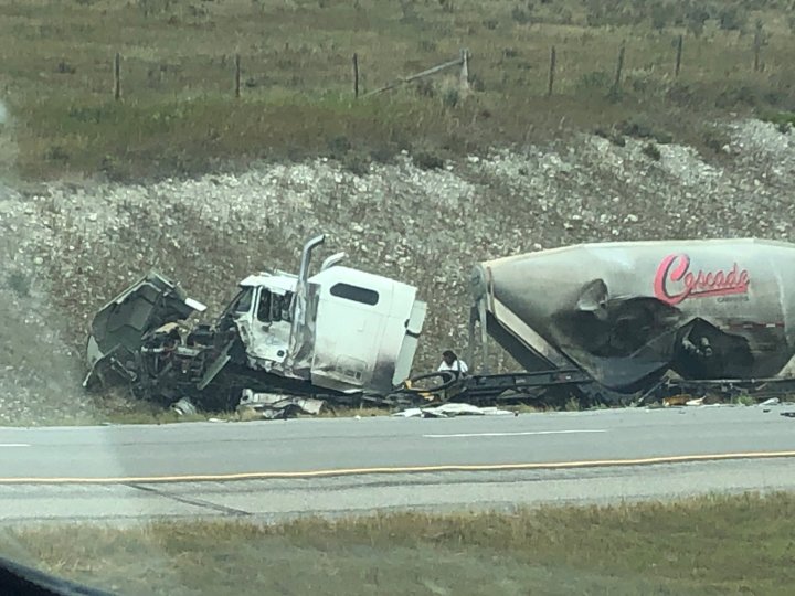 2 killed after crash between car, semi and cube vans on Highway 1 near