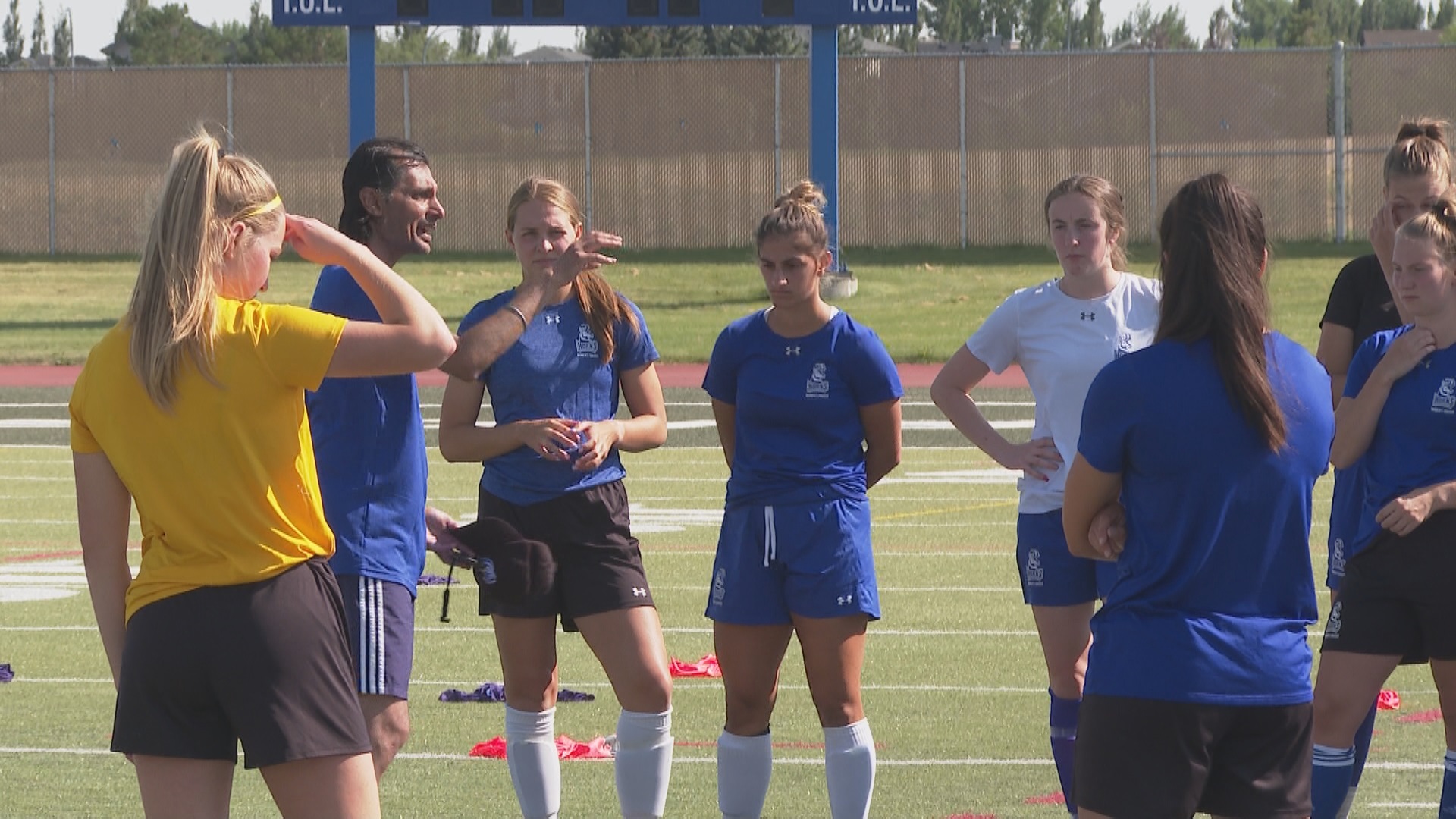 Pronghorns women's soccer team returns to the pitch under new head coach -  Lethbridge | Globalnews.ca